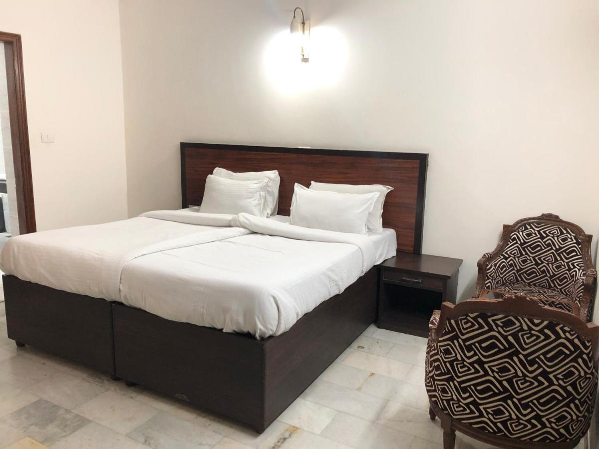 Golden Huts Resorts Rewari Exterior photo