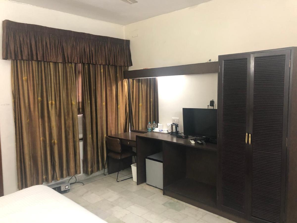 Golden Huts Resorts Rewari Exterior photo